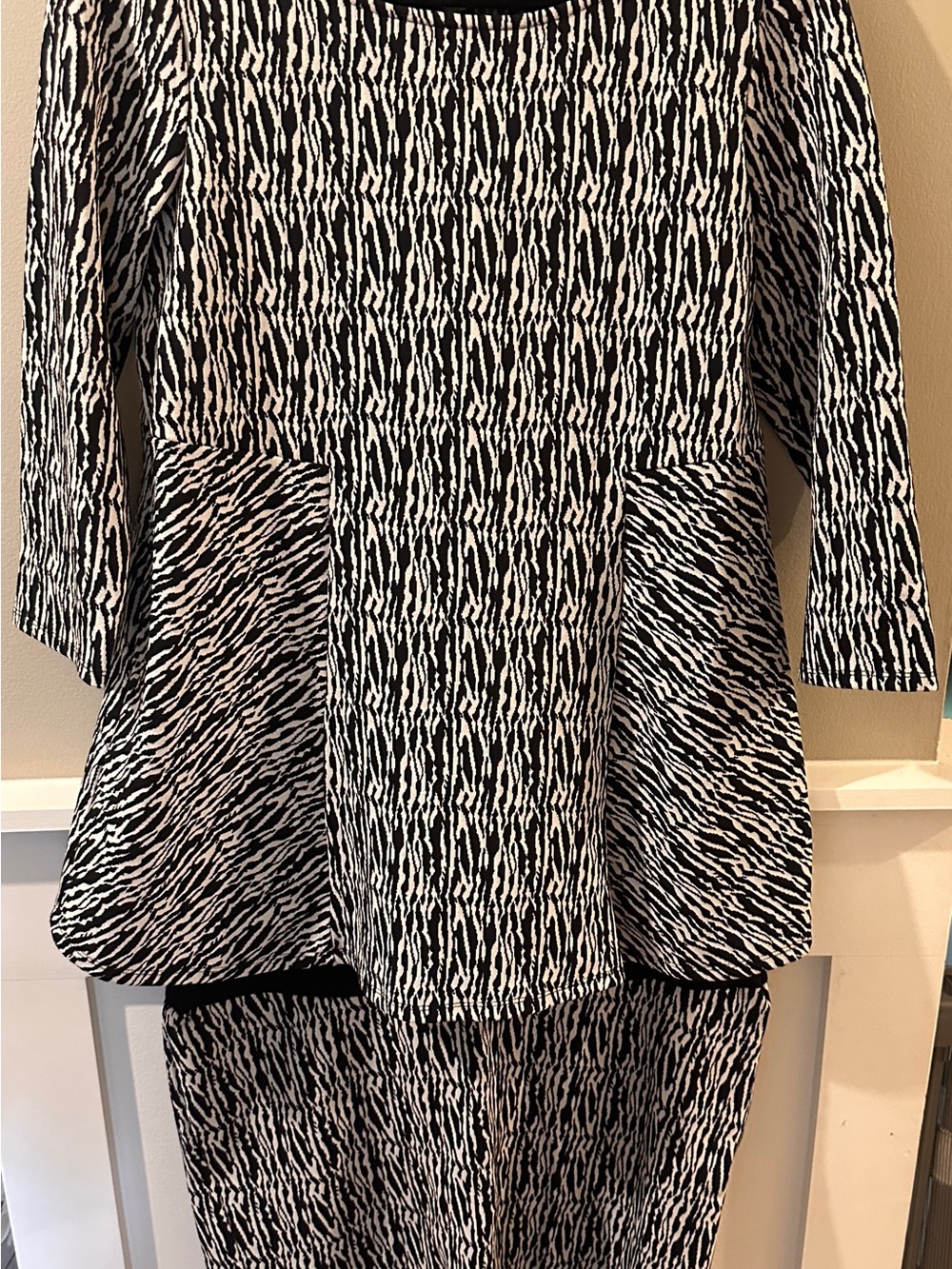 A Pea in the Pod Black and White Peplum Tunic and skirt set